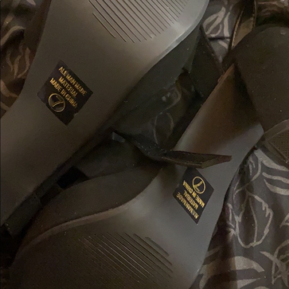 High heels - Picture 2 of 4